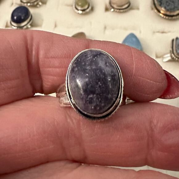 Lepidolite dainty oval silver overlay ring adjustable hand crafted - Picture 4 of 4
